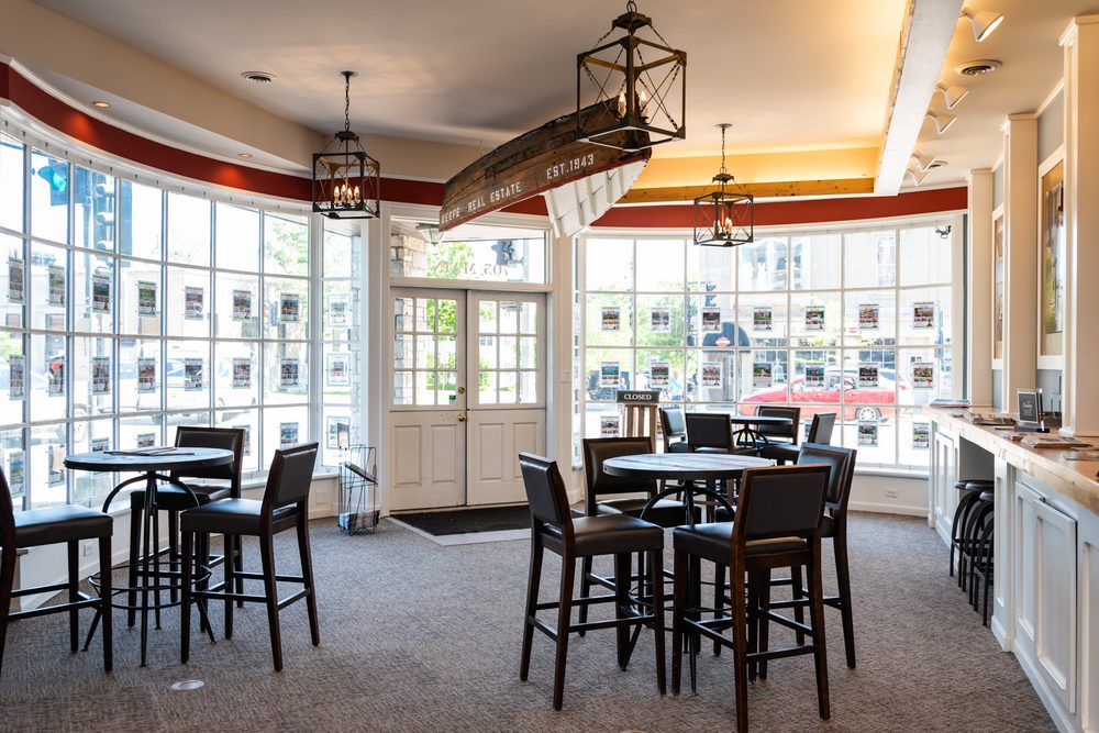 KEEFE REAL ESTATE 12 Photos 751 Geneva Pkwy