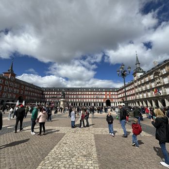 Plaza Mayor - Landmarks & Historical Buildings Near Me - Madrid, M