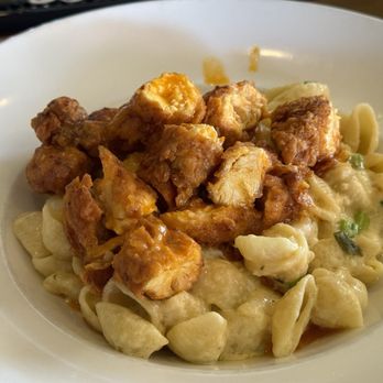 Miller's Ale House - ZINGERS- MAC -N- CHEESE - Sports Bars Near Me - Coral Springs, Florida