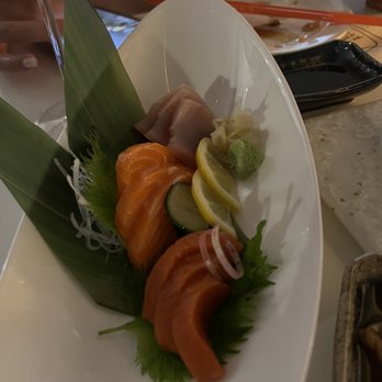 THE LOBBY LOUNGE & RAWBAR - Sashimi plater - Lounges Near Me - Vancouver, British Columbia THE LOBBY LOUNGE & RAWBAR - Sashimi plater - Lounges Near Me - Vancouver, British Columbia