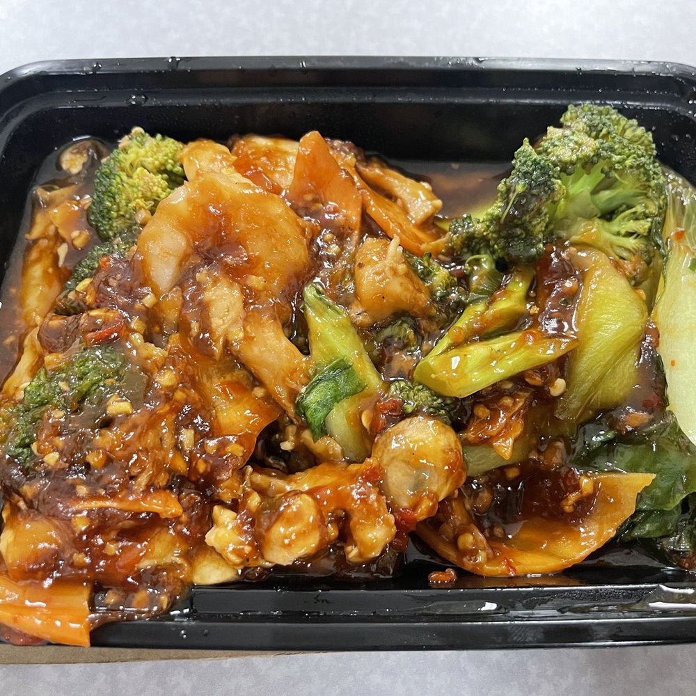 Chef Ming's Kitchen - 22. Shrimp and Chicken in Hot Garlic Sauce - Chinese Near Me - Los Angeles, California