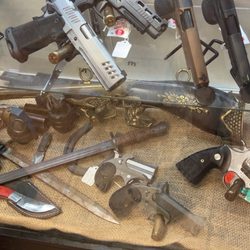 Mike's Firearms - Blunderbuss on display