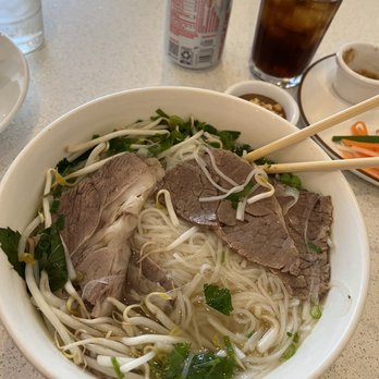 Pho Metro - Number 3 Pho Chin well done brisket and beef broth. - Vietnamese Near Me - Flushing, New York Pho Metro - Number 3 Pho Chin well done brisket and beef broth. - Vietnamese Near Me - Flushing, New York