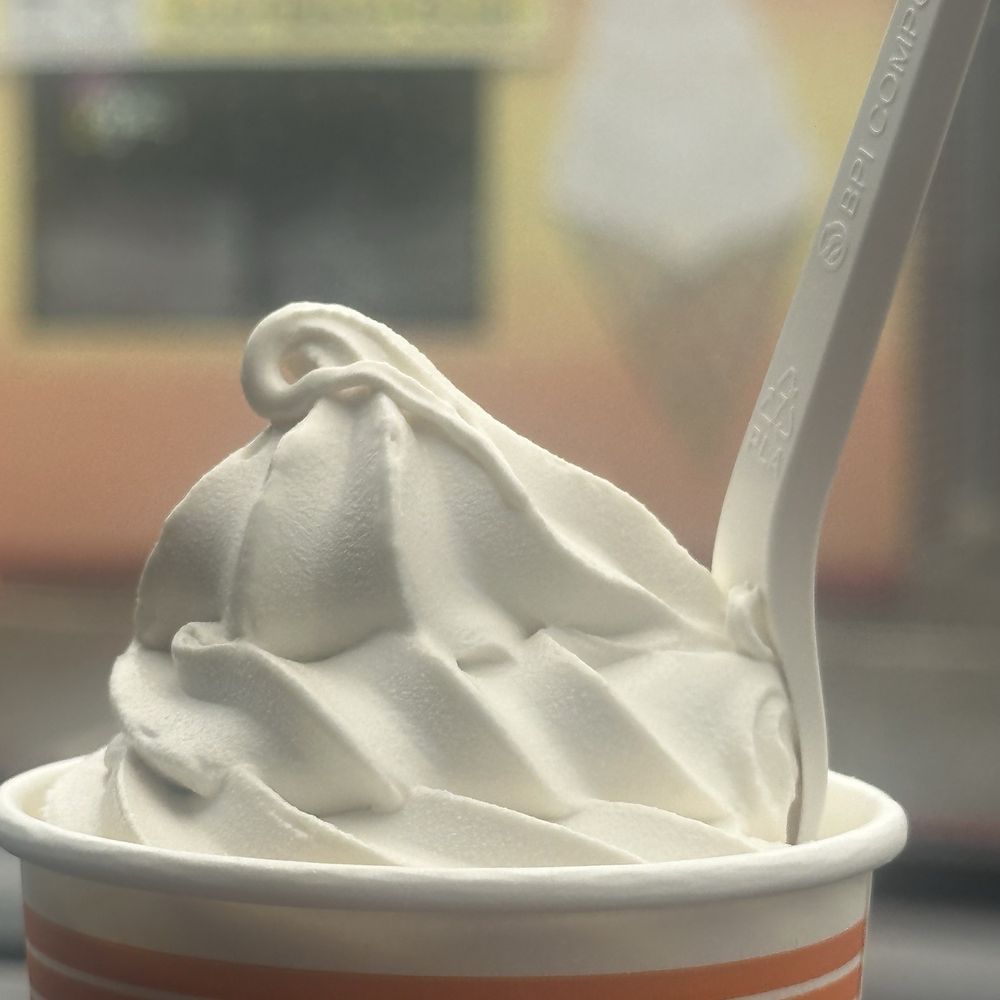 Maple Creamery - Maple creamie - Ice Cream & Frozen Yogurt Near Me - New Hampton, New Hampshire Maple Creamery - Maple creamie - Ice Cream & Frozen Yogurt Near Me - New Hampton, New Hampshire