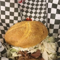 Super Q2 Food Truck - Out for seconds with super Q and this time I got the pulled pork sandwich which was bomb.