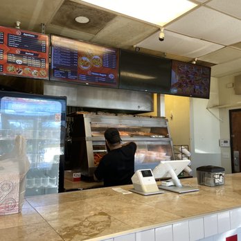 Kings Fried Chicken - Front counter - Fast Food Near Me - Saint Petersburg, Florida