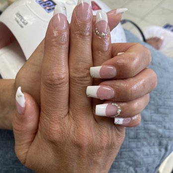 Q-H Nails Spa - Nail Salons Near Me - Tracy, California