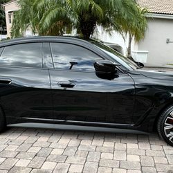 Vibez Customs - Blackout on window trim and red paint calipers