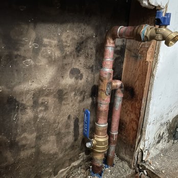 Caliber One Plumbing And Construction - Replace house shutoff valve and hose connection. - Plumbing Near Me - Santa Ana, California Caliber One Plumbing And Construction - Replace house shutoff valve and hose connection. - Plumbing Near Me - Santa Ana, California