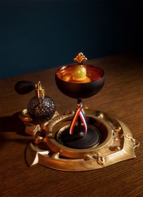 Old Wives' Tale by null