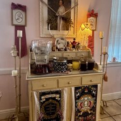 Mountain Oaks Manor - Queen's room decor