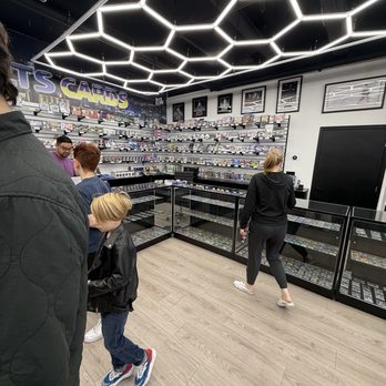 LA Sports Cards - Hobby Shops Near Me - Glendale, California LA Sports Cards - Hobby Shops Near Me - Glendale, California