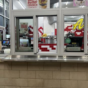 Andy's Frozen Custard - Window to place order - Ice Cream & Frozen Yogurt Near Me - Saint Charles, Missouri Andy's Frozen Custard - Window to place order - Ice Cream & Frozen Yogurt Near Me - Saint Charles, Missouri