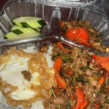Karen Supermarket - Their pork Pa Ka pow is so delicious, it reminds me of the pa ka pow back in Thailand, definitely would recommend 10/10 - International Grocery Near Me - Milwaukee, Wisconsin