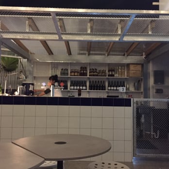 The Bleachers - The outside bar - American Near Me - Brisbane, QLD