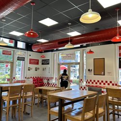 Five Guys - Inside the restaurant