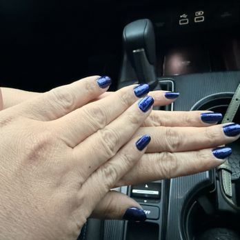 Covington Nails & Spa - #698 BLUE sparkles - Nail Salons Near Me - Covington, Washington