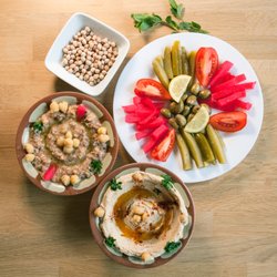 Bistro Zam Zam - Hummus, Foul und Pikles