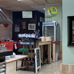 Jordo's Pizzeria - Side of main counter