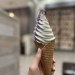 Matcha Cafe Maiko - Ube Vanilla Swirl