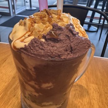 Day’s Kitchen - Halo-halo - Filipino Near Me - Scarborough, Ontario
