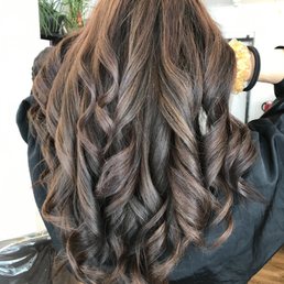 Highlights & lowlights gave great depth to the hair. Highlights & lowlights gave great depth to the hair.