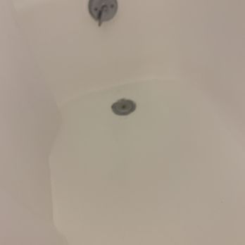 Cove Inn On Naples Bay - Bath didn't work properly - Hotels Near Me - Naples, Florida