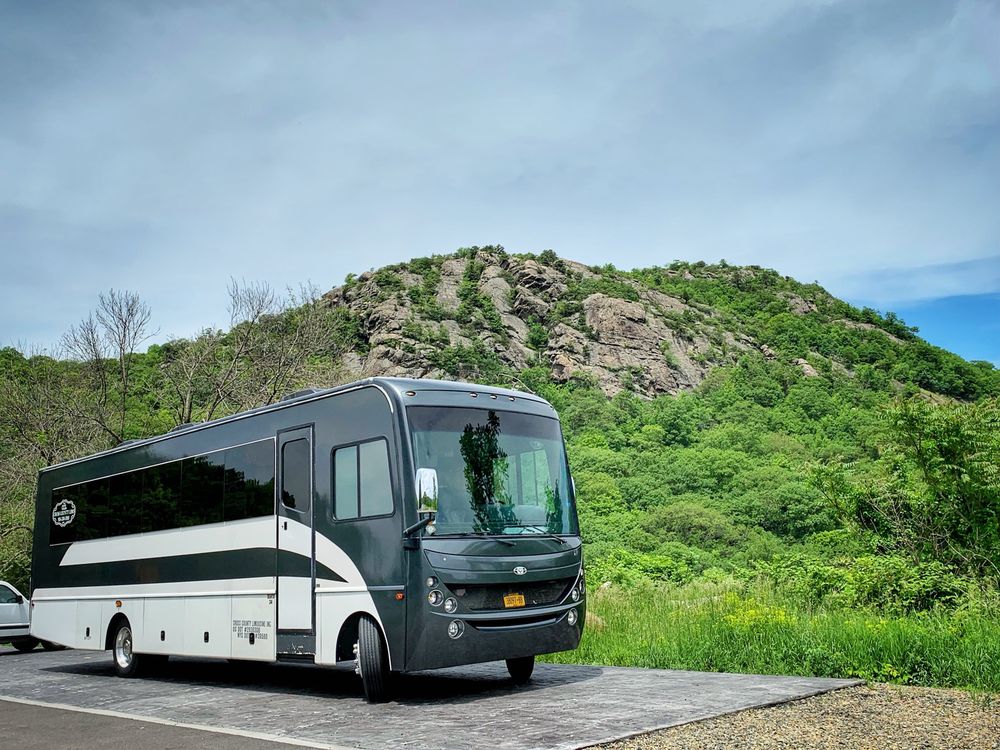 CROSS COUNTY LIMOUSINE 63 Photos Limos 462 Lakeview Ave, Valhalla