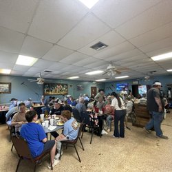 Cow Palace Restaurant - The place is packed at 9:30a