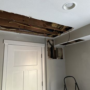Mr. Maintenance Man - Ceiling before repairs - Handyman Near Me Mr. Maintenance Man - Ceiling before repairs - Handyman Near Me