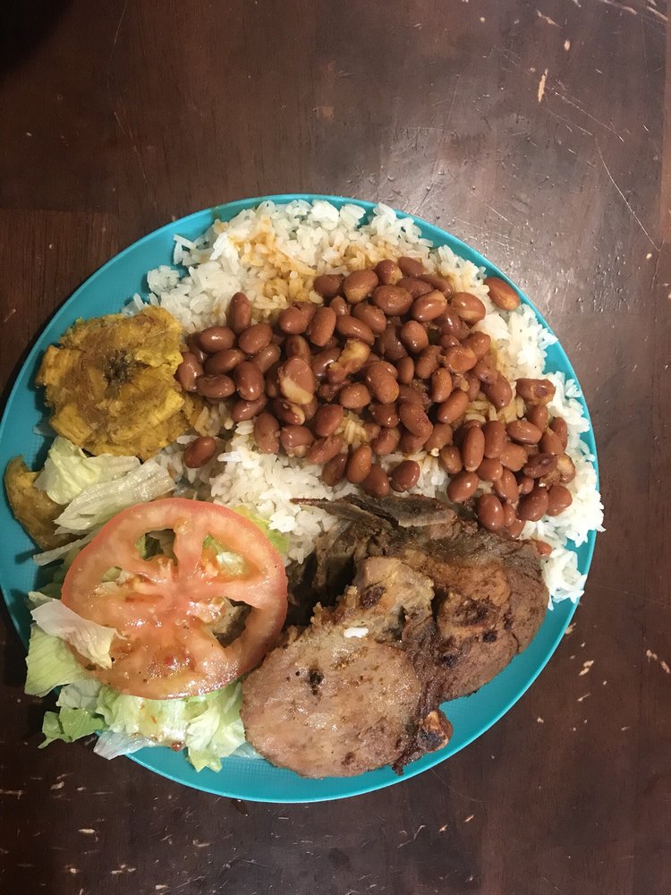 Antojitos Deli Logo