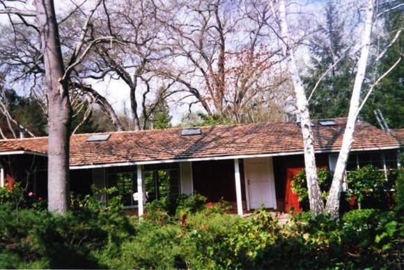 Slide of Araujo's Roofing