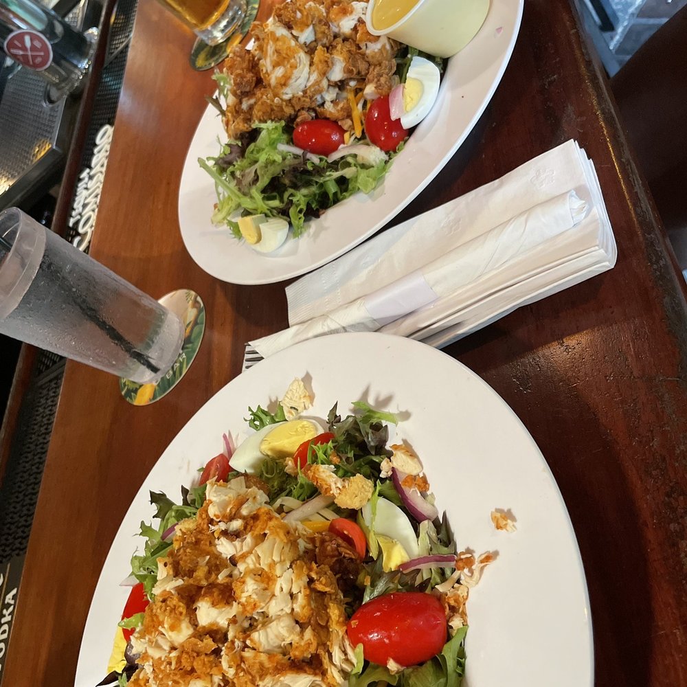Eden Bar - Fried Chicken Salad - Bars Near Me - Maitland, Florida Eden Bar - Fried Chicken Salad - Bars Near Me - Maitland, Florida