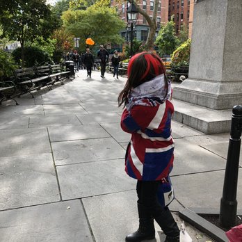 Abingdon Square - Mulligan met David Bowie at the park today! - Parks Near Me - New York, New York Abingdon Square - Mulligan met David Bowie at the park today! - Parks Near Me - New York, New York