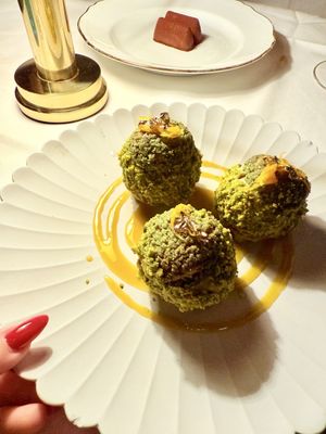 Lido Restaurant at The Surf Club by null