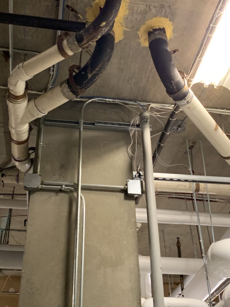 Slide of RH Emergency plumbing & construction