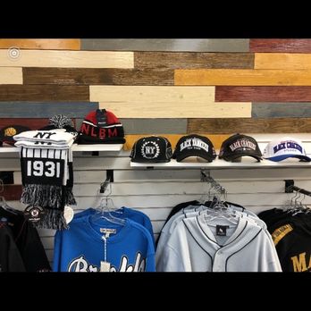 Rack Certified - Men's Clothing Near Me - Southfield, Michigan Rack Certified - Men's Clothing Near Me - Southfield, Michigan