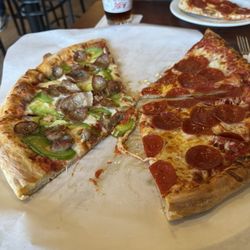 Gio's Pizzeria - Small 1/2 pepperoni & 1/2 Sausage, green peppers.