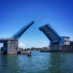 Draw bridge