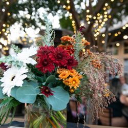 Stems Florist - Stunning floral arrangement by Stems Floral for a special dinner at Mäksē Restaurant.