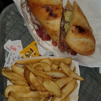 EddieWorld - Pastrami Sammich & Fries - Service Stations Near Me - Yermo, California