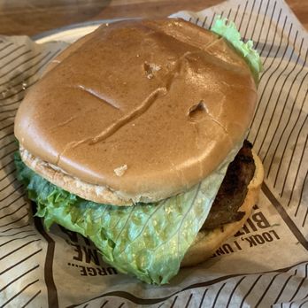 Cheddar's Scratch Kitchen - Classic Burger - American Near Me - York, Pennsylvania