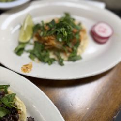 Samantha's Pupusas - Chicken tinga taco