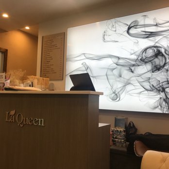 La Queen Aesthetics Skin Care - Waiting area - Skin Care Near Me - Flushing, New York