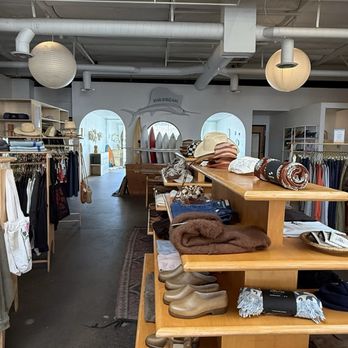 Daydream Surf Shop - Coffee & Tea Near Me - Newport Beach, California