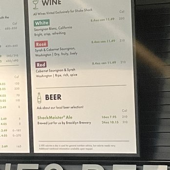 Shake Shack - American Near Me - East Elmhurst, New York