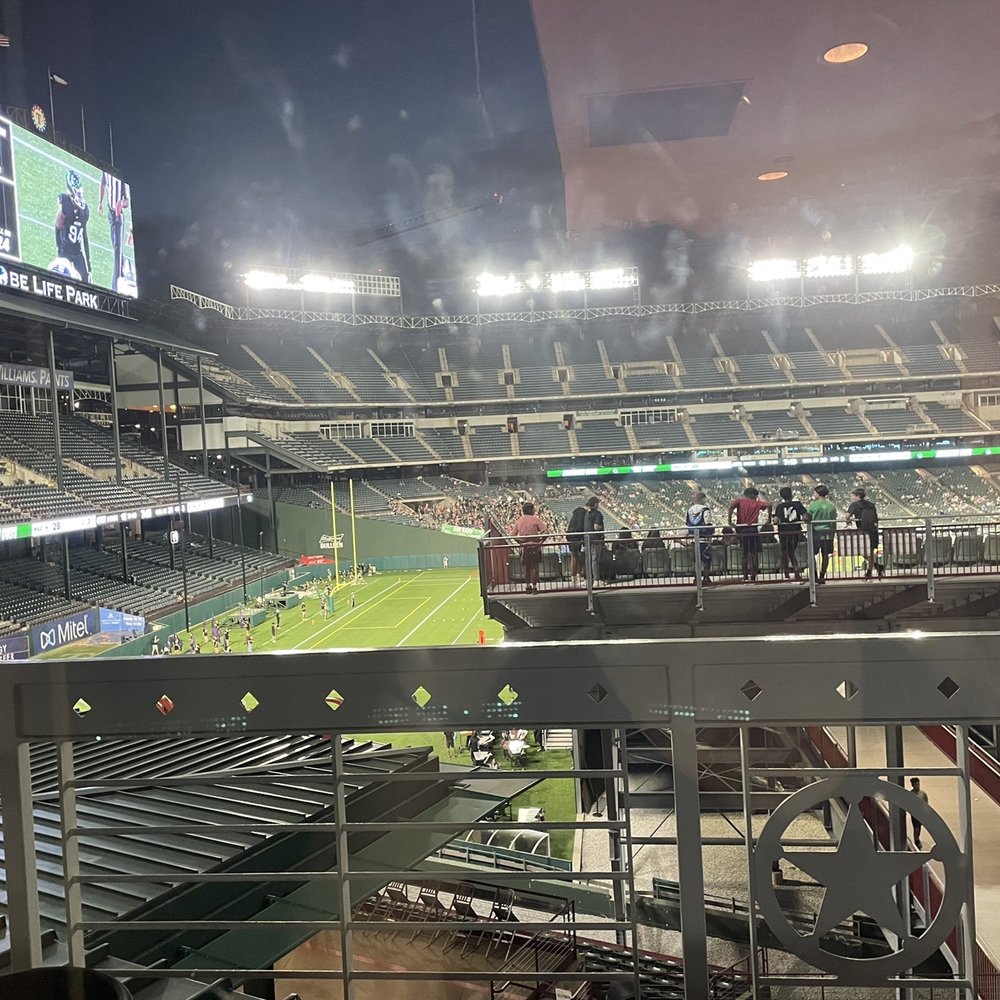 Van Gogh: The Immersive Experience - There was a HS football game going on too during the Van Gogh exhibit - Art Galleries Near Me - Arlington, Texas