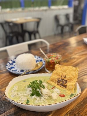 Sen Thai Noodle by null