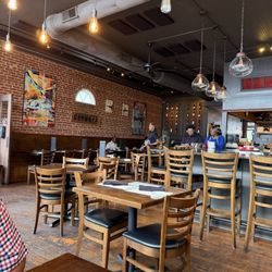 Volare Bistro - Dining room