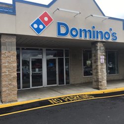 Domino's Pizza - Exterior/Outside